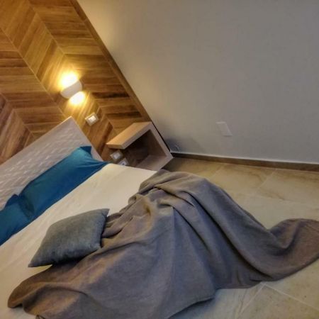 Palazzo San Lazzaro Bed & Breakfast Lecce Dış mekan fotoğraf
