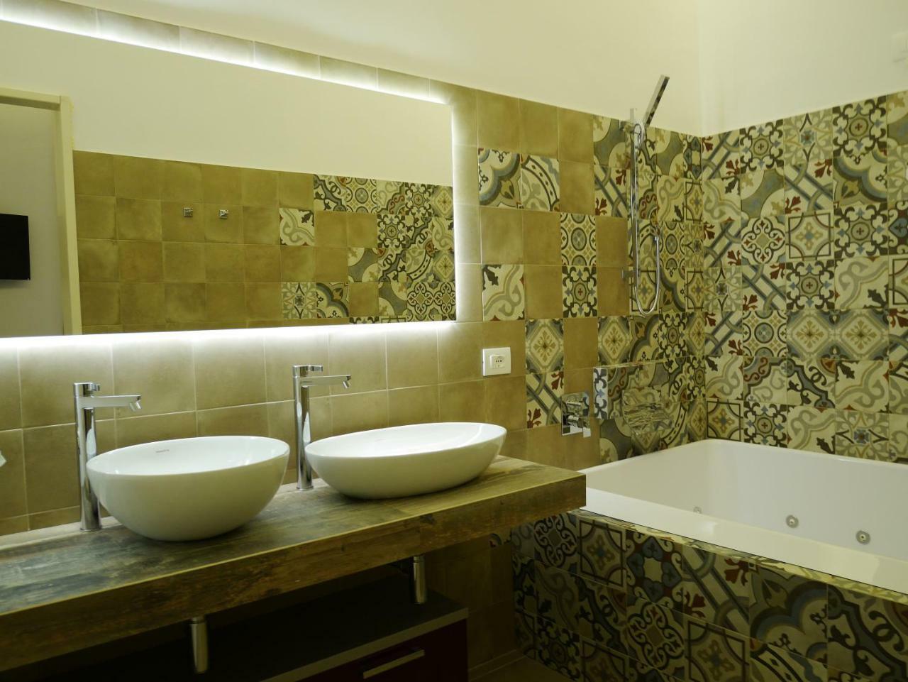 Palazzo San Lazzaro Bed & Breakfast Lecce Dış mekan fotoğraf